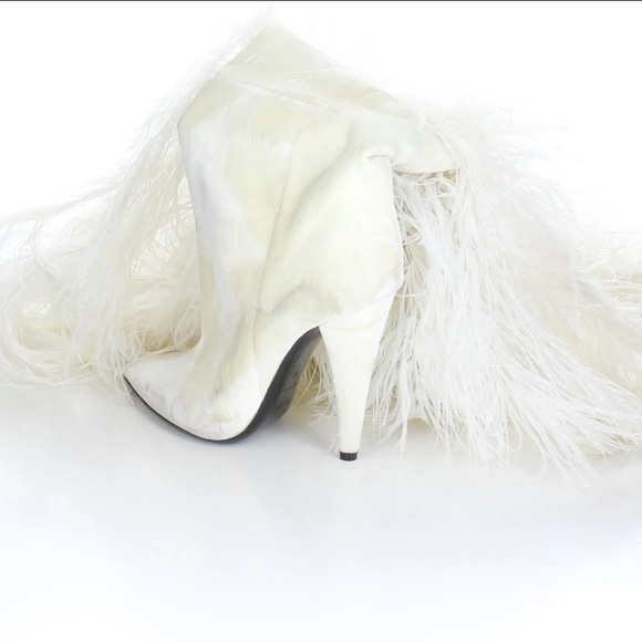 ‼️SOLD‼️ 😍 Saint Laurent Yeti Boots size 38 😍 - Picture 4 of 10